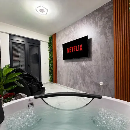 Predsjednicki Apartman, Djakuzi&lebdeci Krevet, Apollo 11