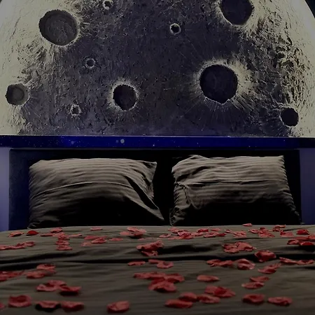 Predsjednicki Apartman, Djakuzi&lebdeci Krevet, Apollo 11