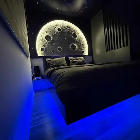 Predsjednicki Apartman, Djakuzi&lebdeci Krevet, Apollo 11 아파트