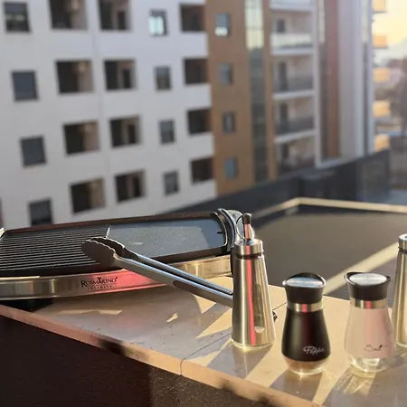 Predsjednicki Apartman, Djakuzi&lebdeci Krevet, Apollo 11 Podgorica