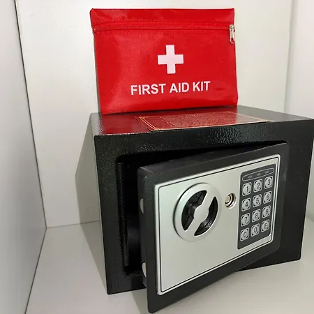 Predsjednicki Apartman, Djakuzi&lebdeci Krevet, Apollo 11 *